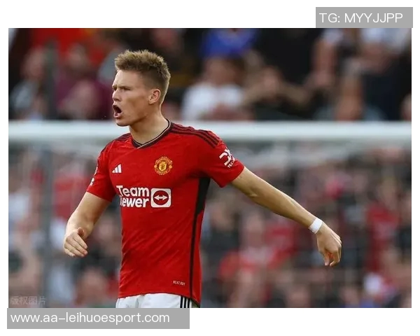 迪马透露麦克托米奈有望首发出战欧冠霍伊伦缺席训练状态成疑