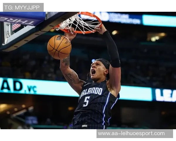 锡安复出表现抢眼半场8投4中罚球3中4轻松拿下11分