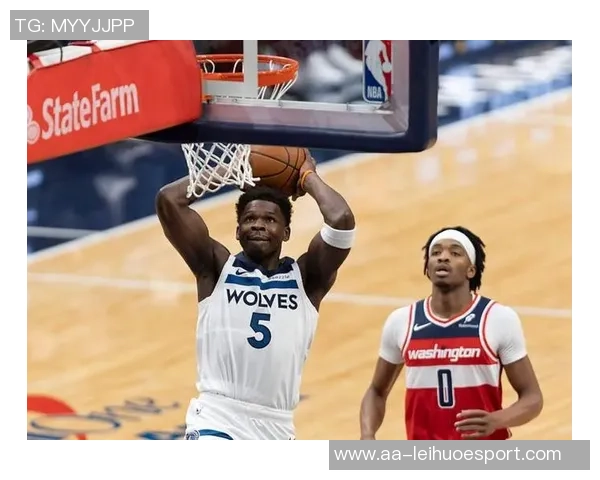 绝杀时刻爱德华兹展现关键球能力堪称顶尖存在