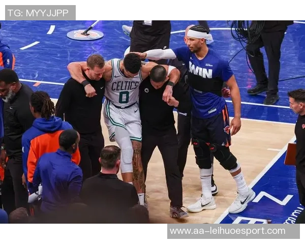 凯尔特人客场挑战尼克斯加尔扎与塔图姆缺阵其余球员状态良好